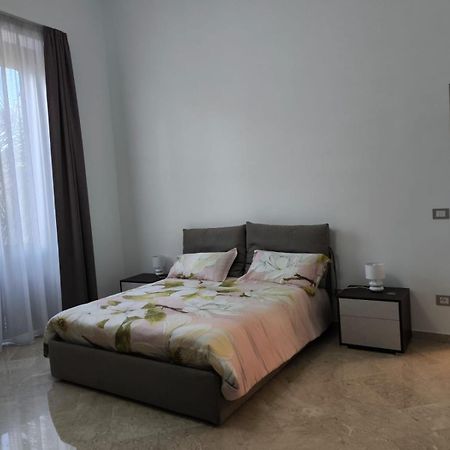La Casa Rossa Daire Brindisi Dış mekan fotoğraf